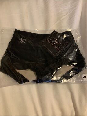 Kandi Kouture black dance shorts child small CS4 Brand new brand new